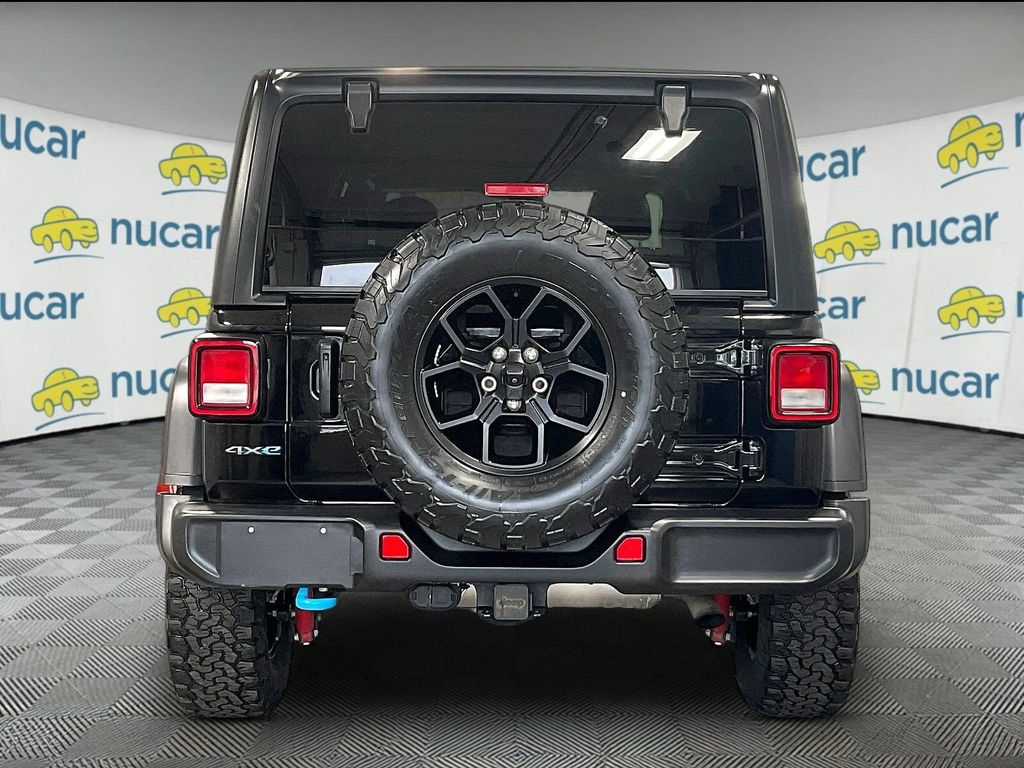2024 Jeep Wrangler — photo 5