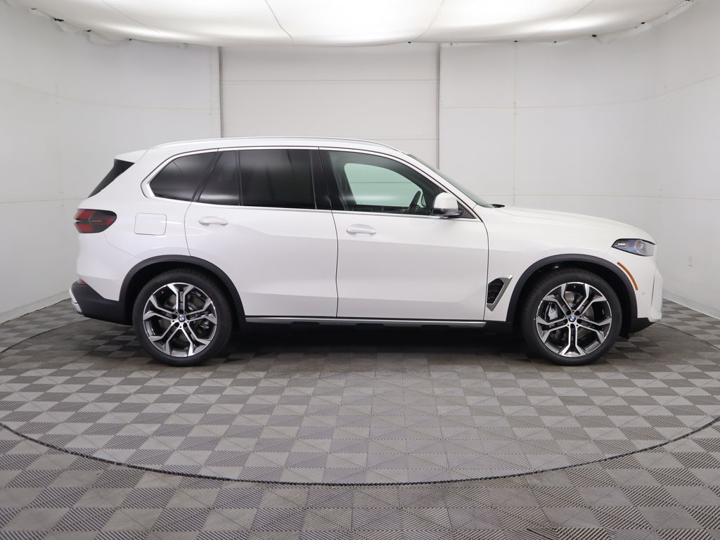 Thumbnail: 2026 BMW X5 - 4