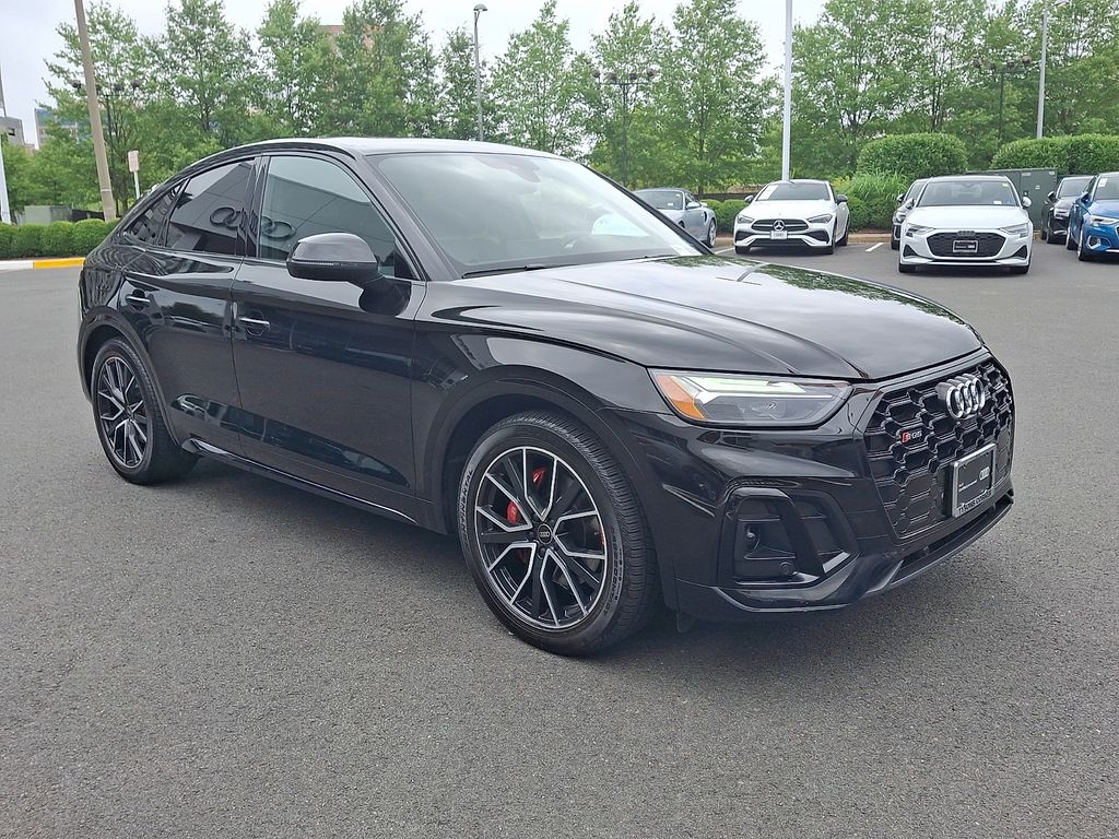 Thumbnail: 2023 Audi SQ5 - 3