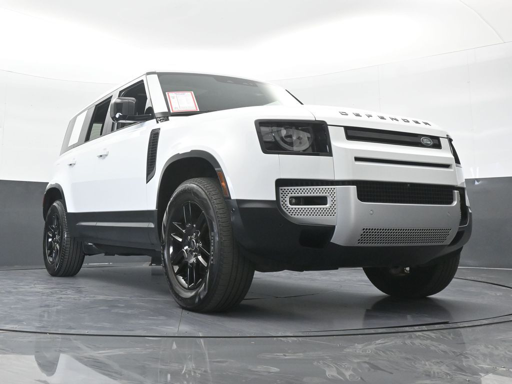 Used 2025 White Land Rover S image 80