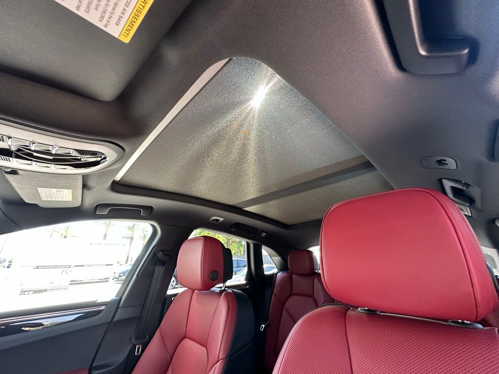 Thumbnail: 2026 Porsche Macan - 24