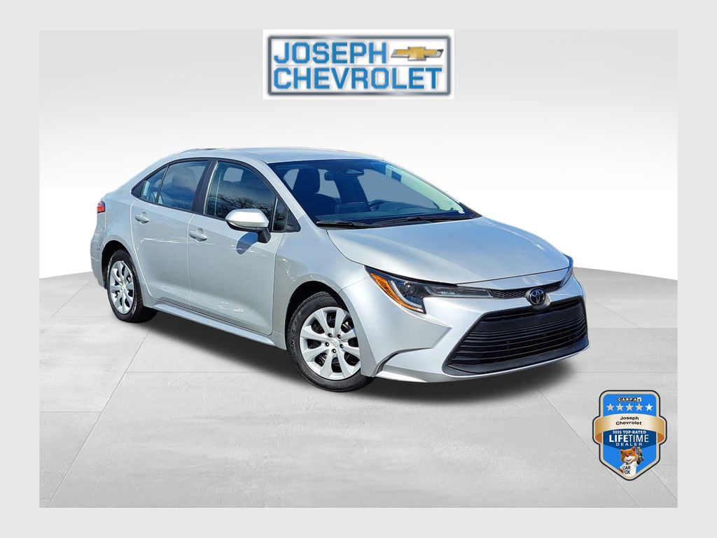 2024 Toyota Corolla LE FWD