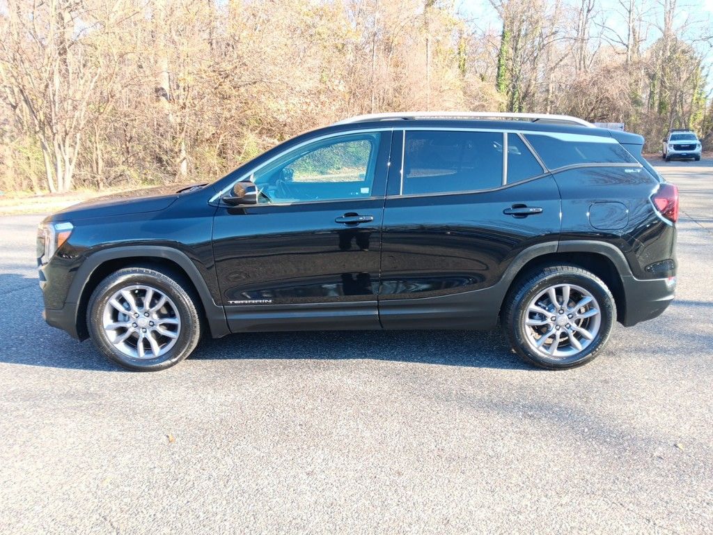 2022 GMC Terrain SLT 2