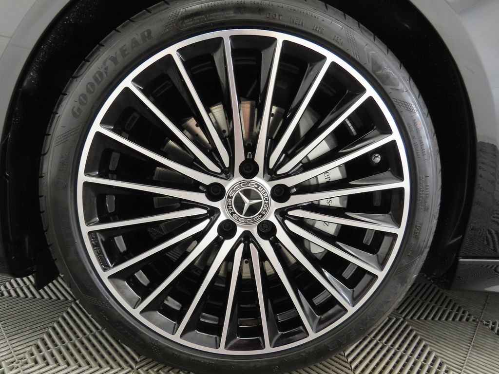 Thumbnail: 2025 Mercedes-Benz C-Class - 30