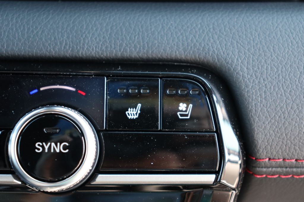 2025 Honda Pilot Black Edition 27