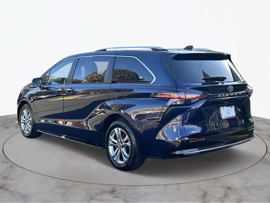 2022 Toyota Sienna Platinum 11