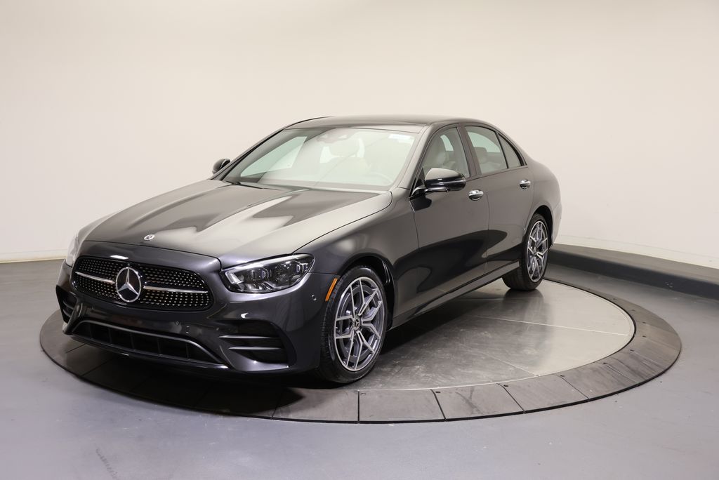 Thumbnail: 2023 Mercedes-Benz E-Class - 3