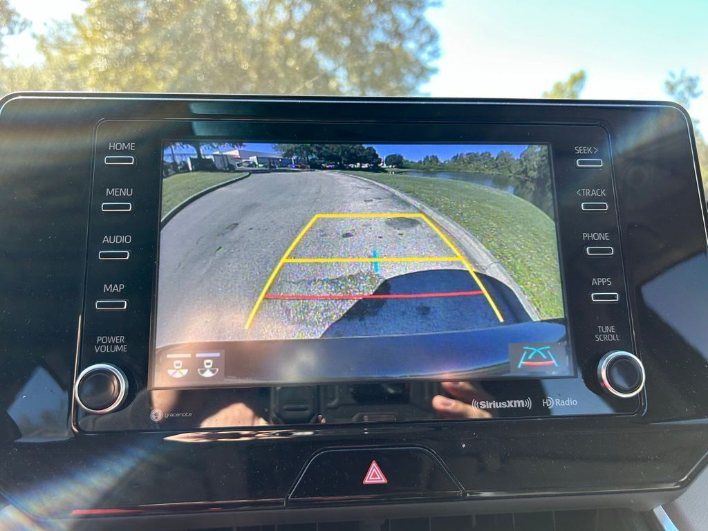 Thumbnail: 2022 Toyota Venza - 25