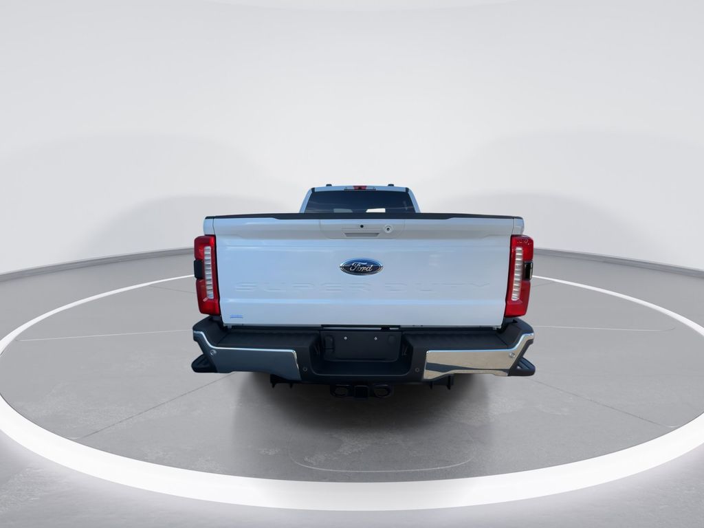 New 2026 Star White Metallic Tri-Coat Ford F-250® Lariat® image 7