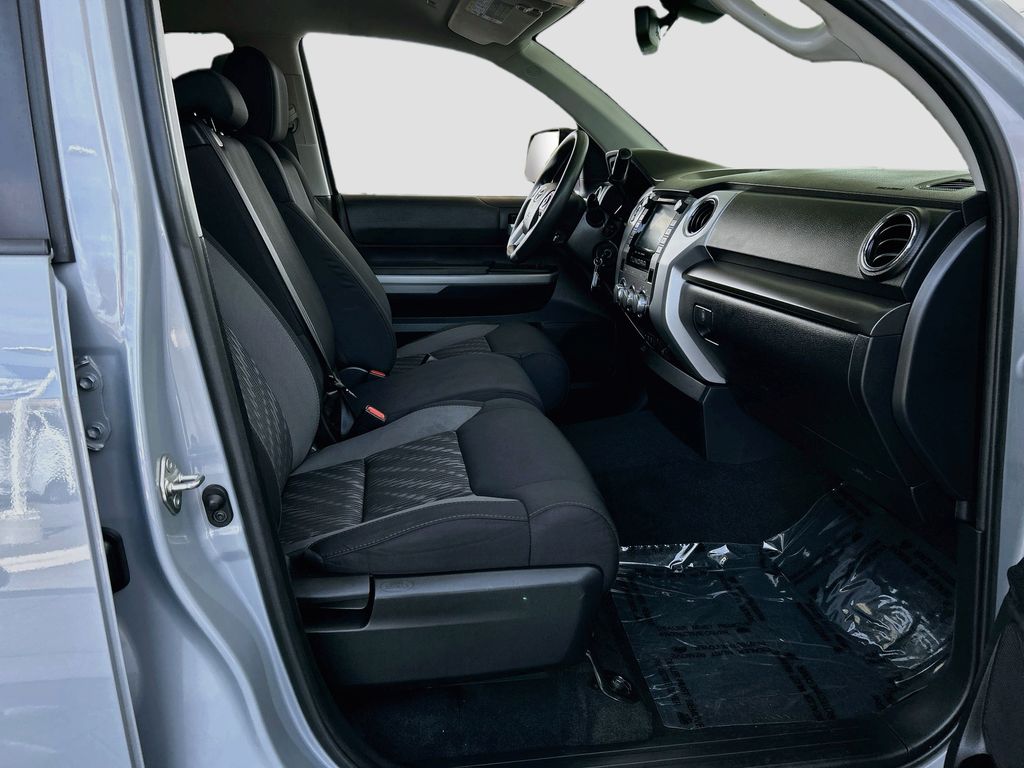 Thumbnail: 2020 Toyota Tundra - 25