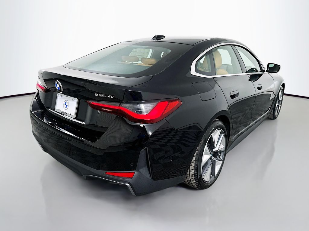 Thumbnail: 2026 BMW i4 - 5