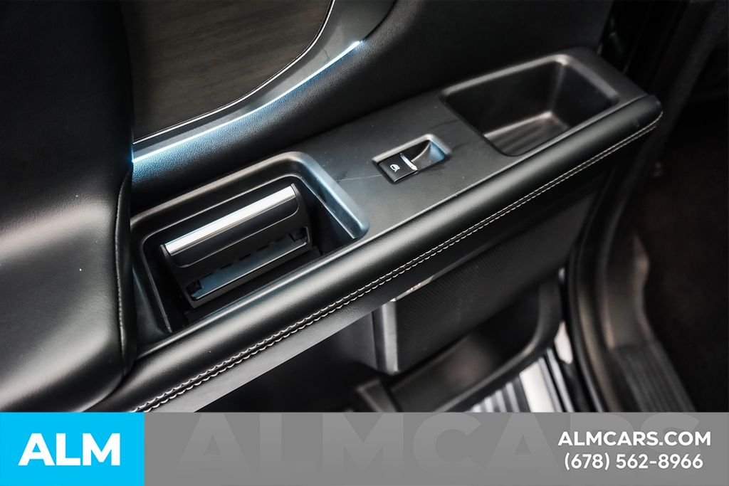 Used 2025 Black Ford Platinum image 58