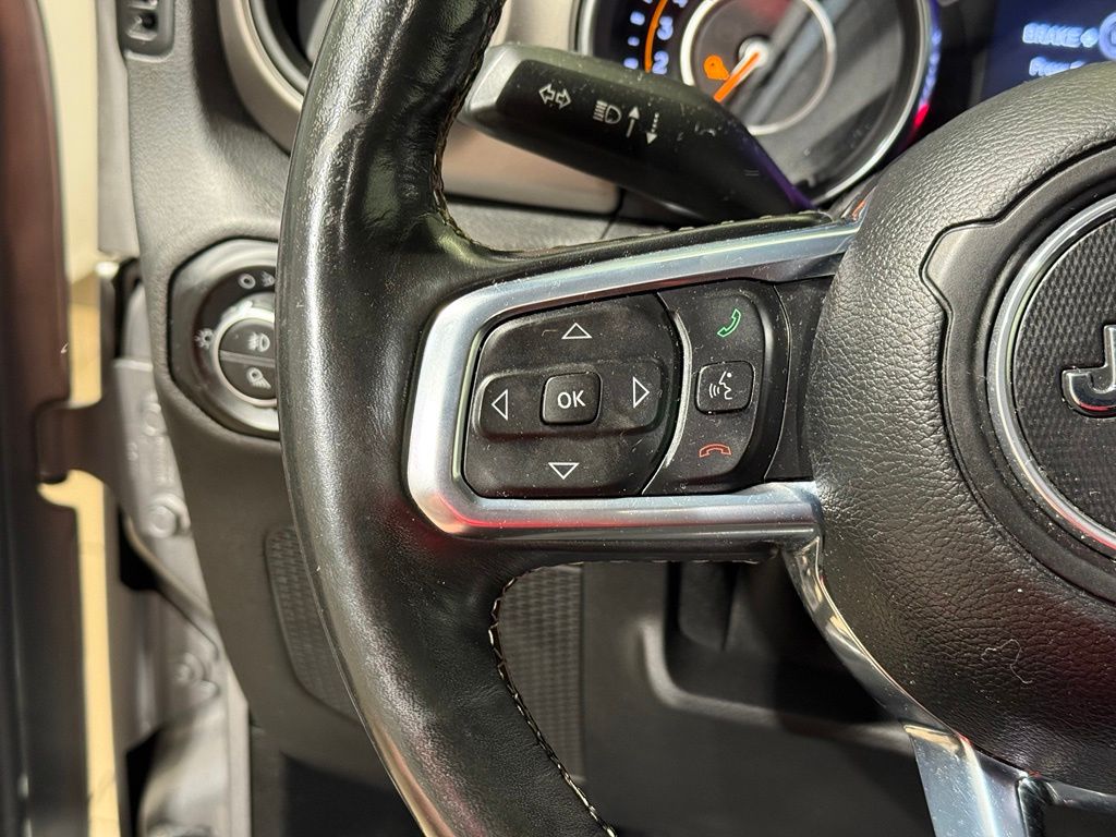 Thumbnail: 2020 Jeep Gladiator - 21