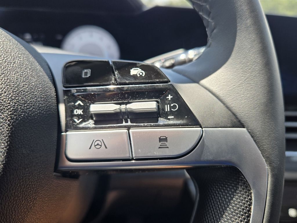 2024 Hyundai Elantra - $22,499
