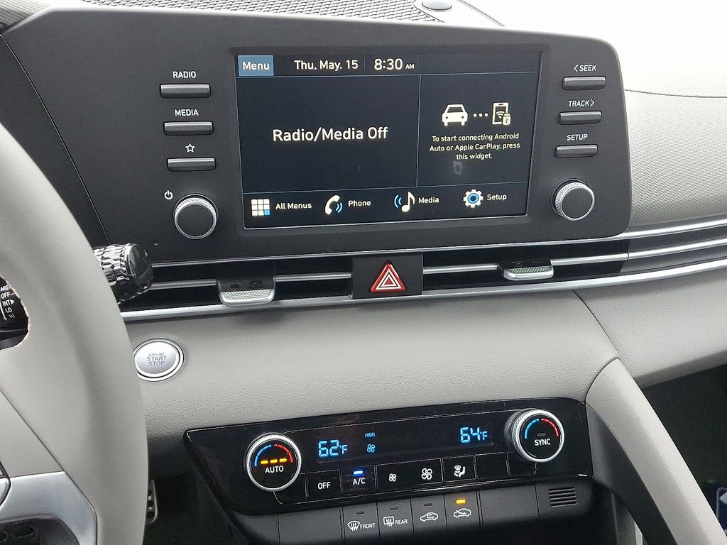 2025 Hyundai Elantra Sport 8