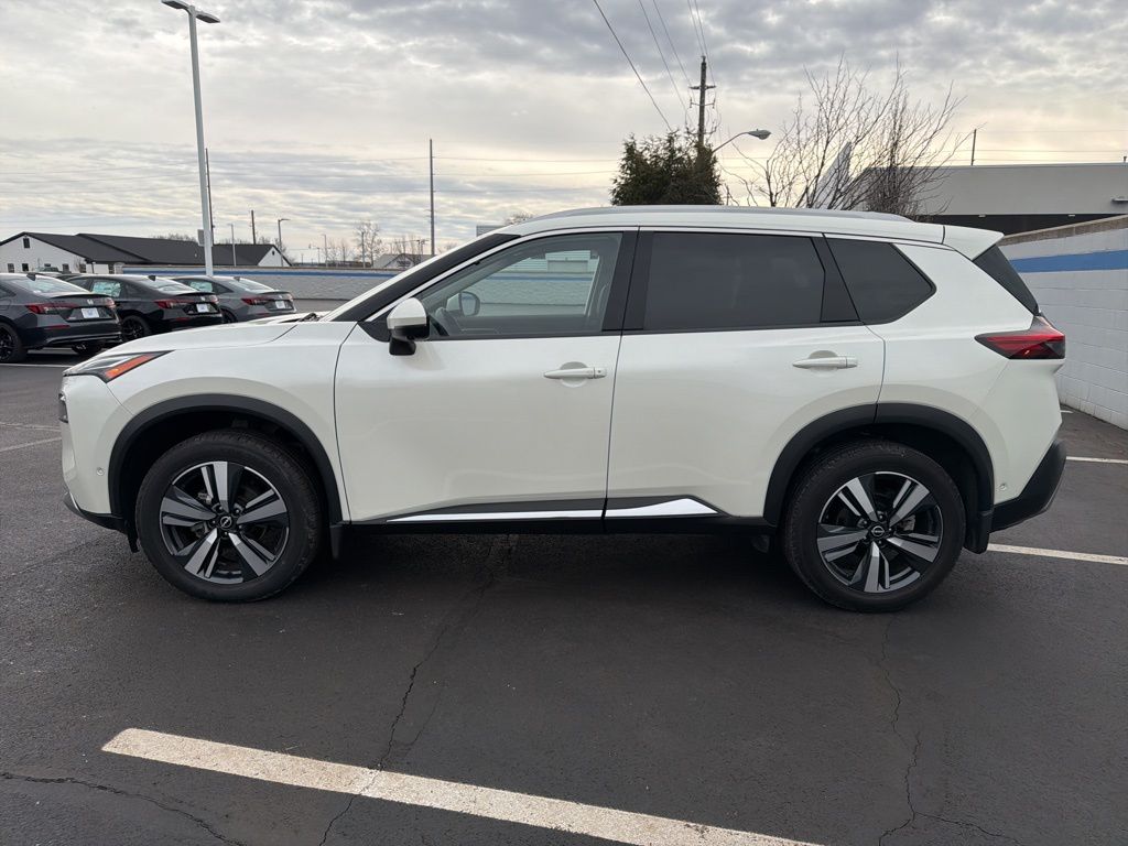 Thumbnail: 2022 Nissan Rogue - 2