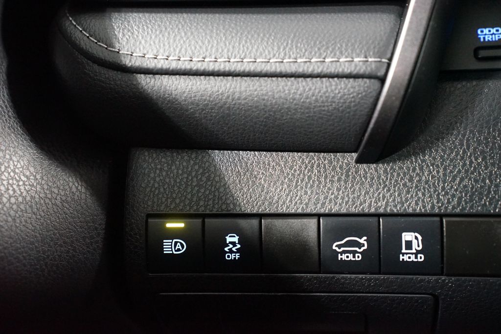 Thumbnail: 2024 Toyota Camry - 23