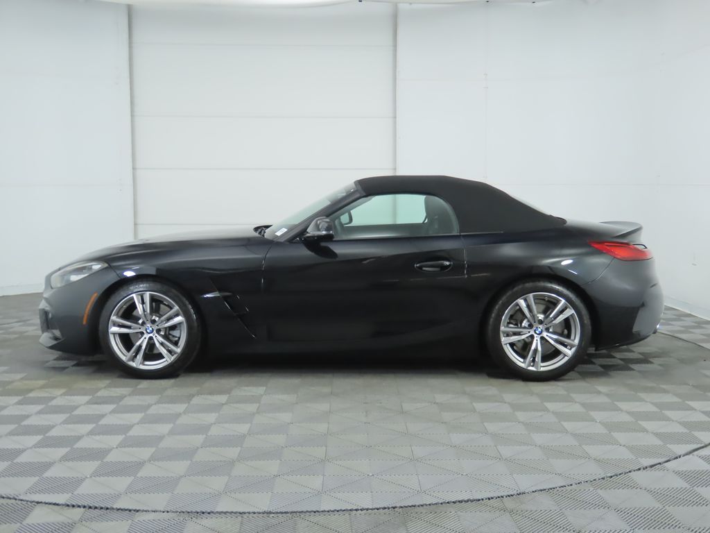 Thumbnail: 2023 BMW Z4 - 16