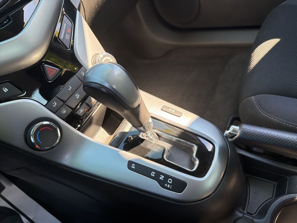 Thumbnail: 2014 Chevrolet Cruze - 31