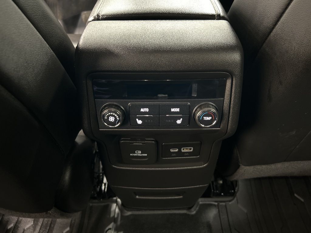 used 2022 GMC Acadia car, priced at $28,976