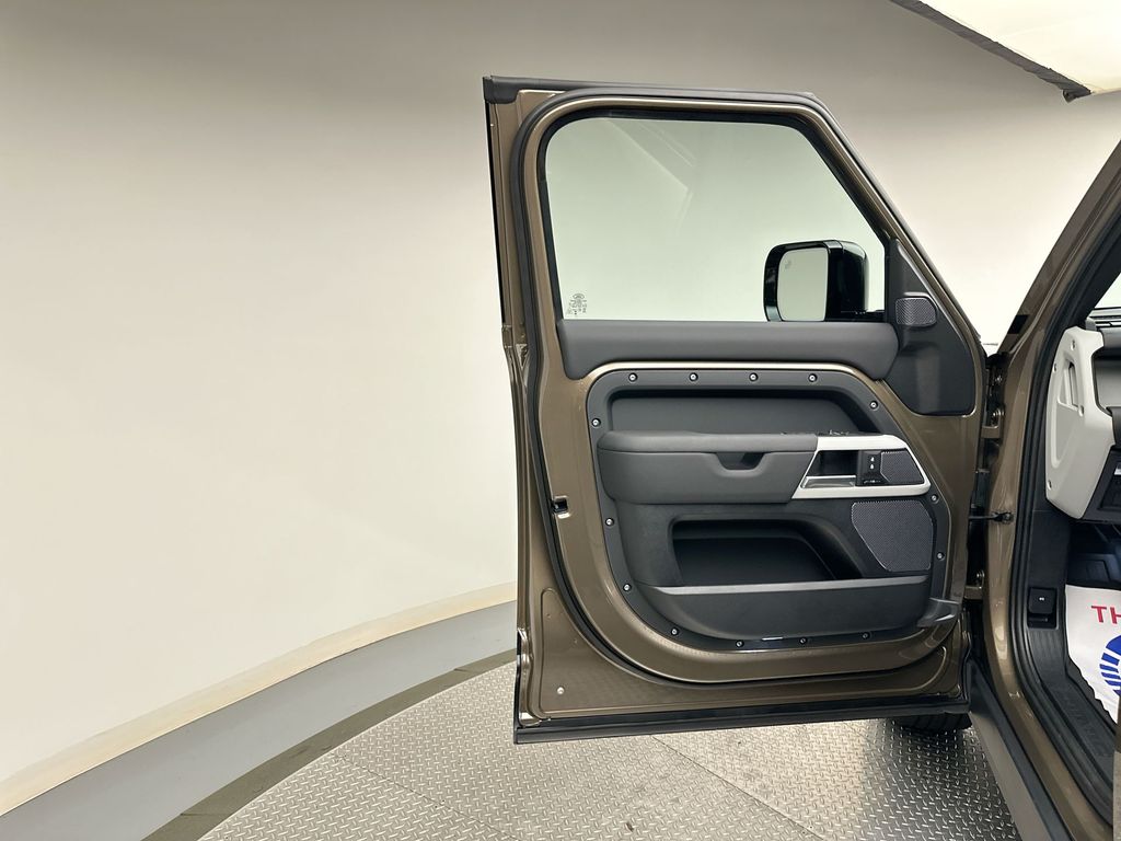 Thumbnail: 2024 Land Rover Defender - 6