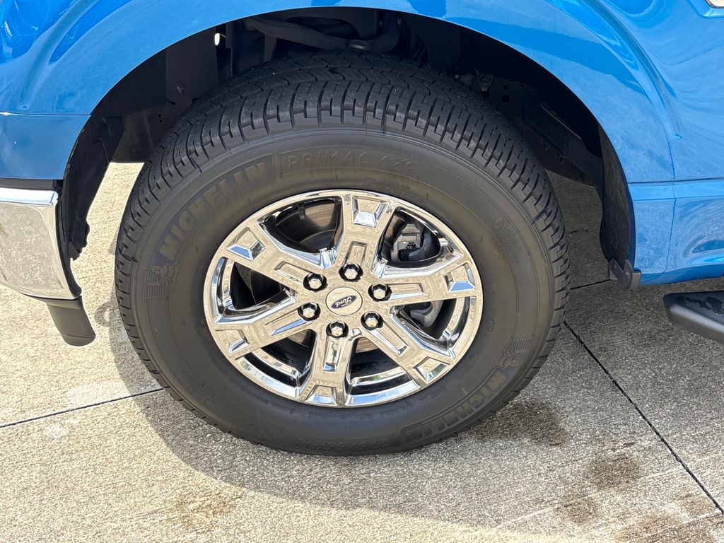 Certified Used 2021 Blue Ford XLT image 11