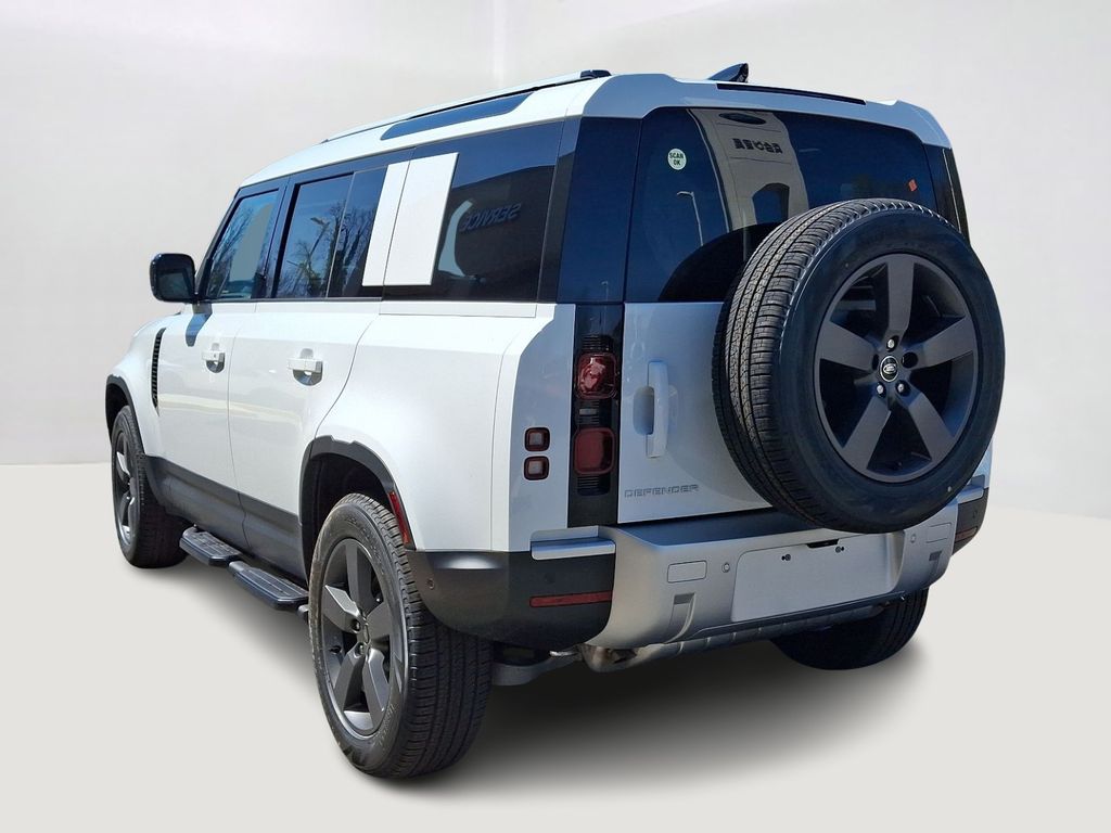 2025 Land Rover Defender 110 4