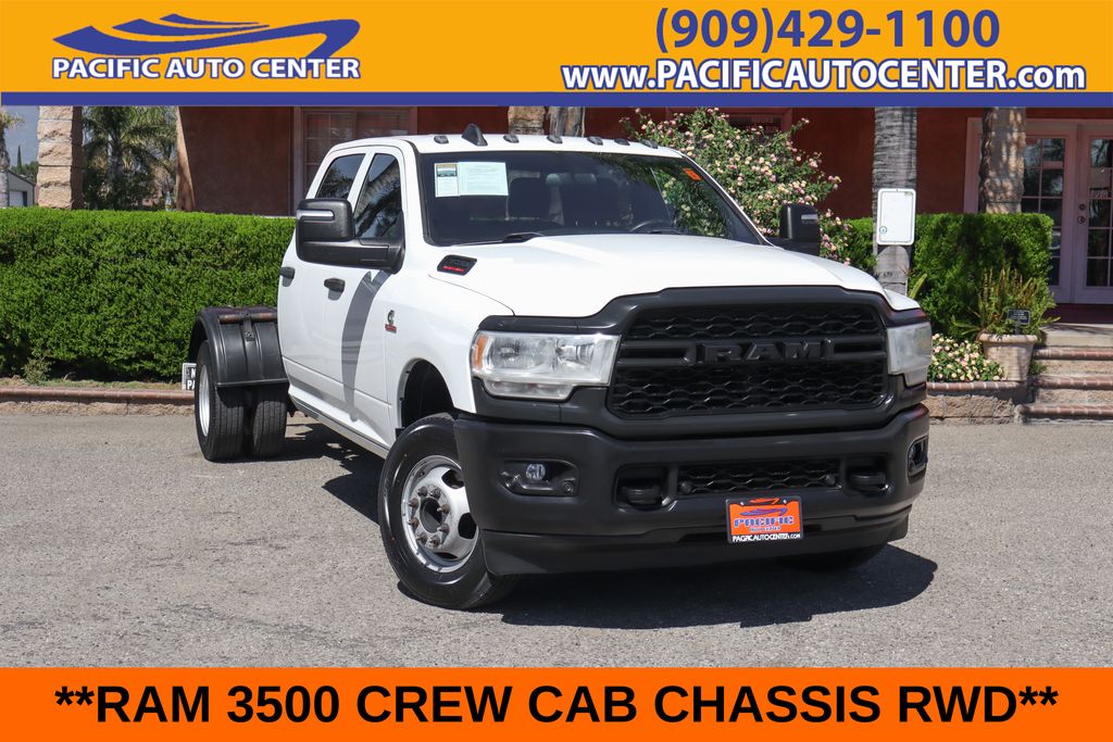 Bright White Clearcoat 2023 RAM 3500 Chassis Pickup Truck 4X2 6-Speed Automatic