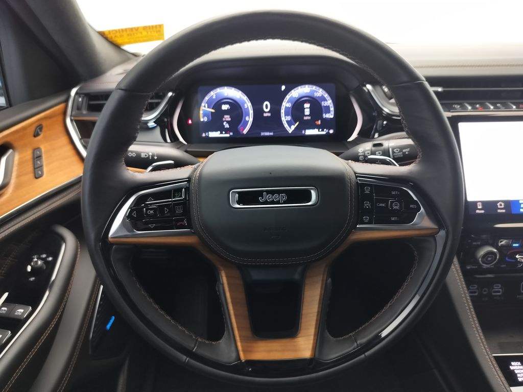 Thumbnail: 2024 Jeep Grand Cherokee L - 16