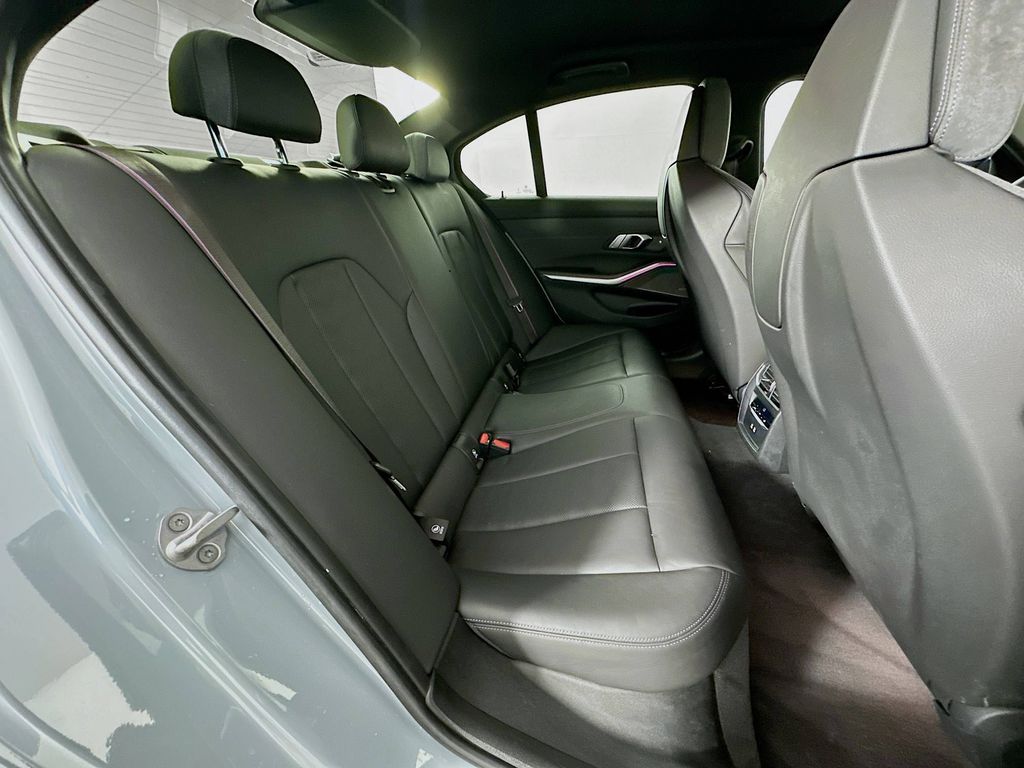 Thumbnail: 2023 BMW M3 - 27