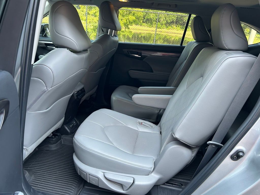 2024 Toyota Highlander Platinum 14