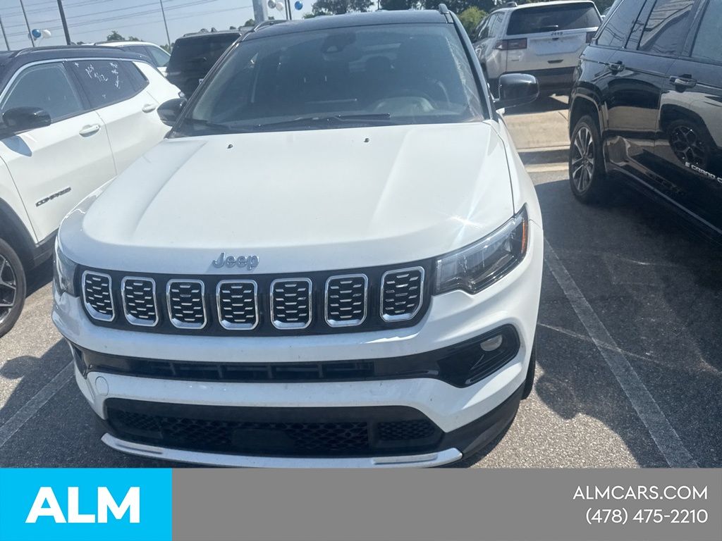 Used 2025 White Jeep Limited image 3