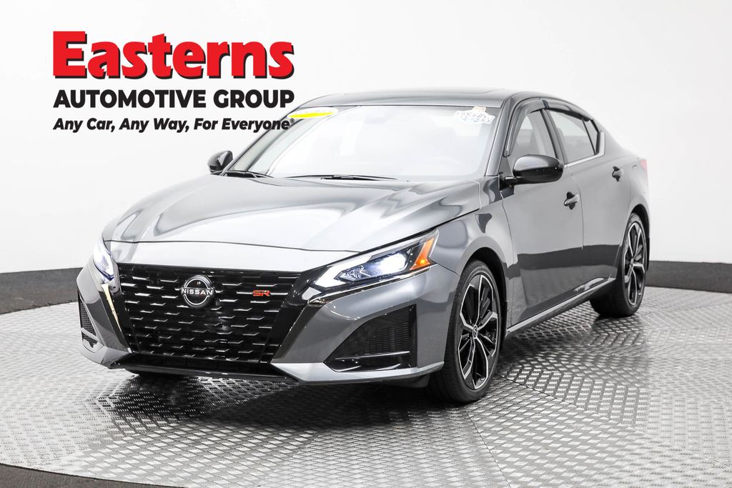 2024 Nissan Altima SR