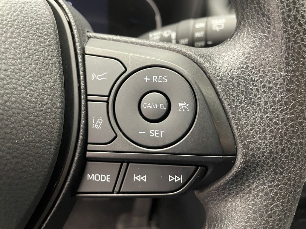 Thumbnail: 2025 Toyota RAV4 - 23