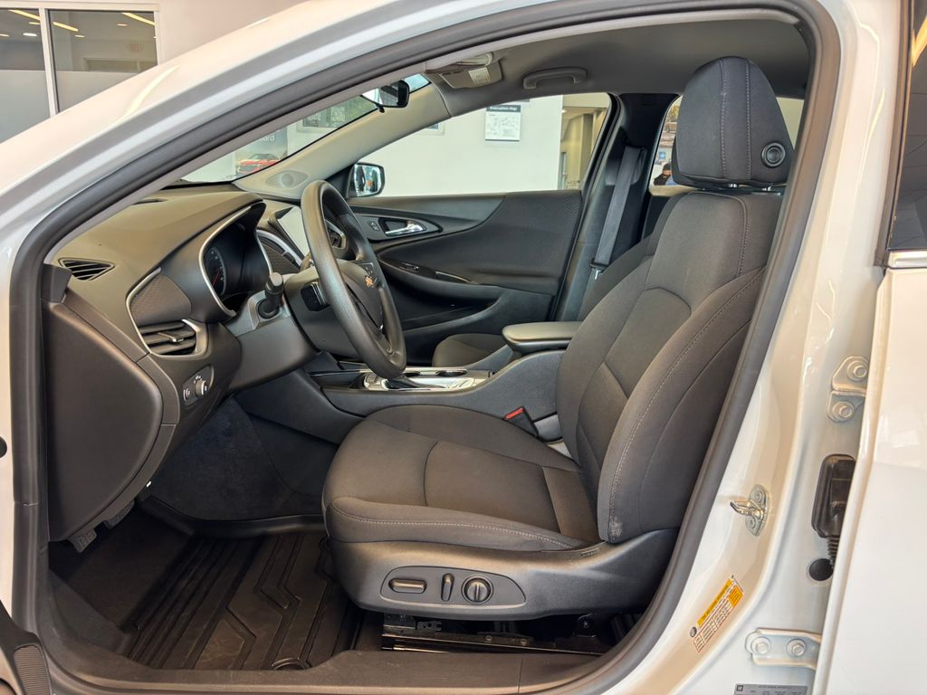 2020 Chevrolet Malibu LS