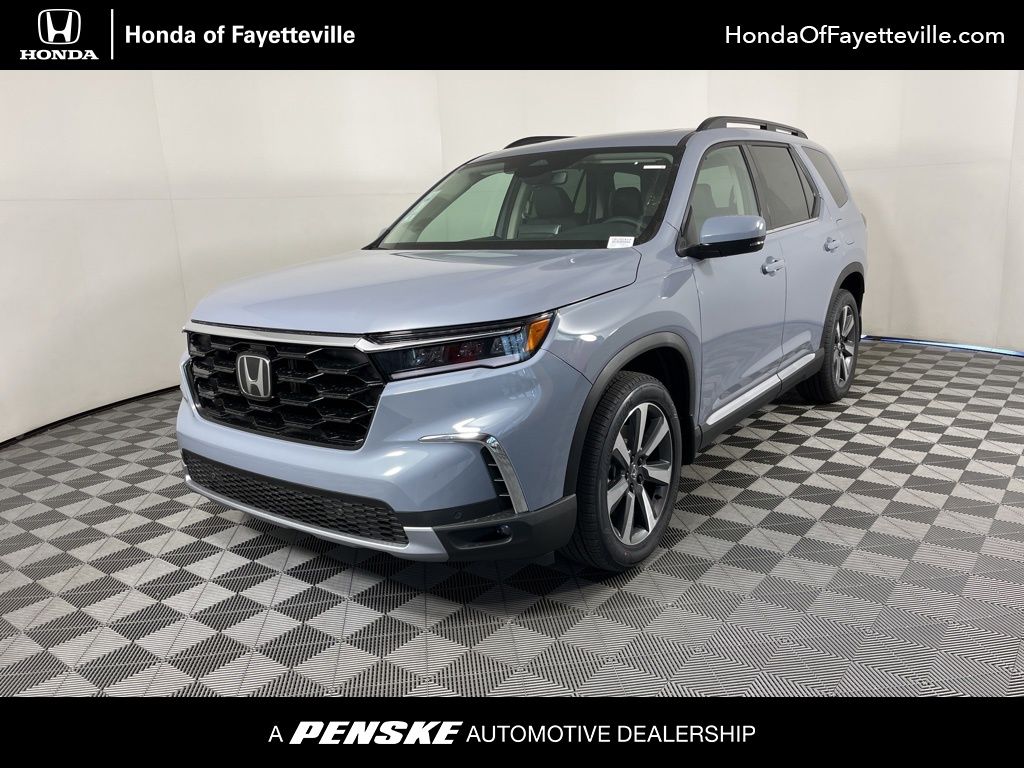 2025 Honda Pilot Touring -
                Fayetteville, AR