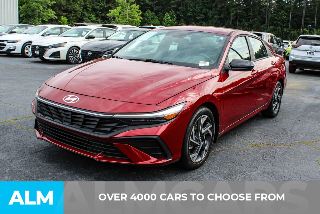 Used 2025 Red Hyundai SEL Sport image 3