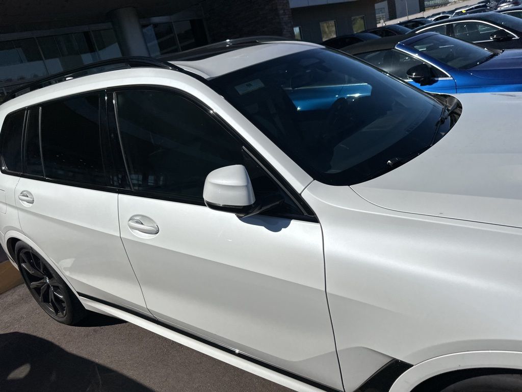 Thumbnail: 2021 BMW X7 - 5