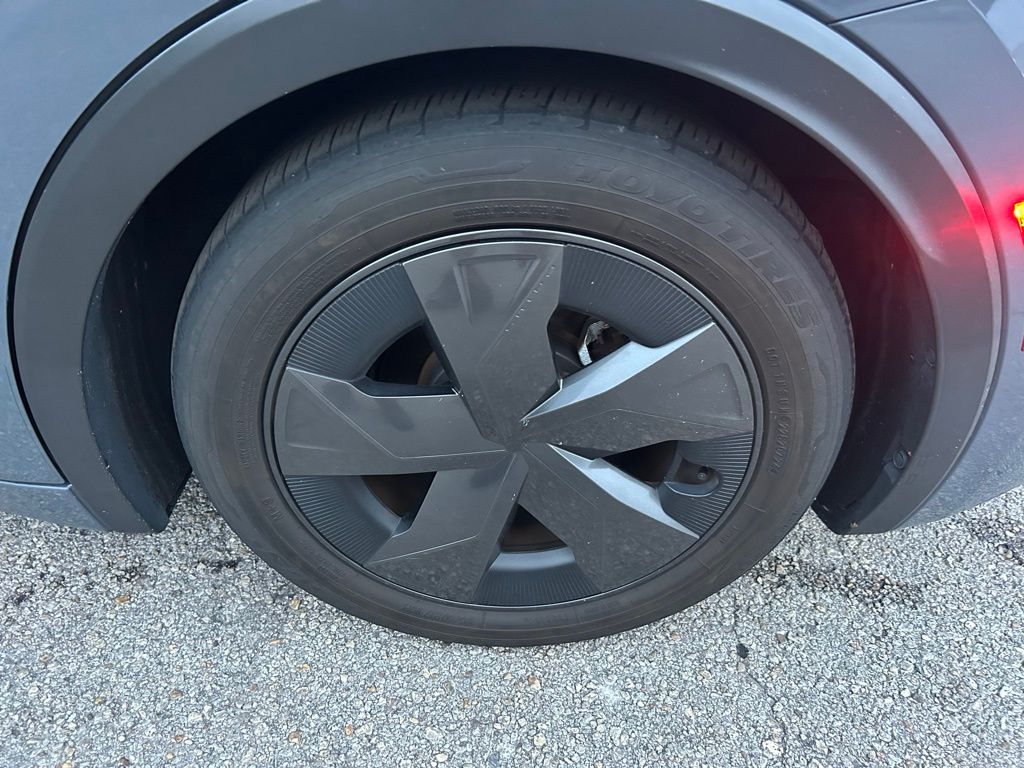 Thumbnail: 2024 Toyota Prius - 9