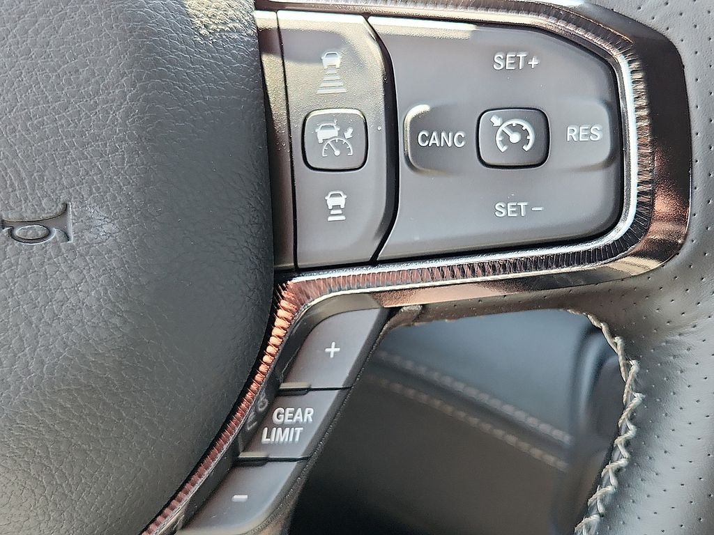 2025 RAM 2500 Rebel - Photo 18