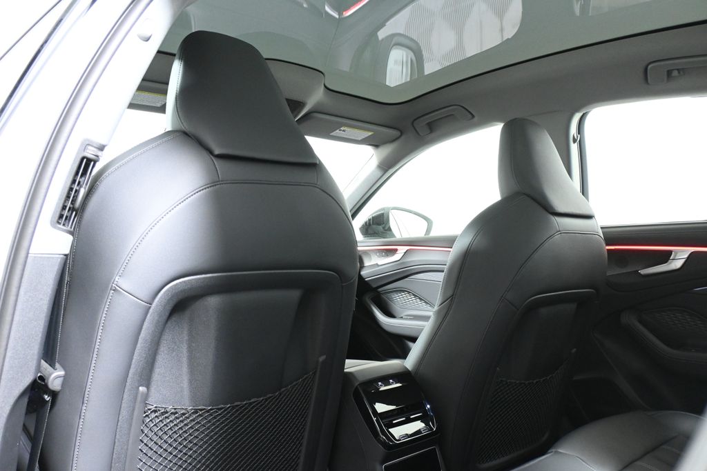 Thumbnail: 2026 Audi A6 - 30