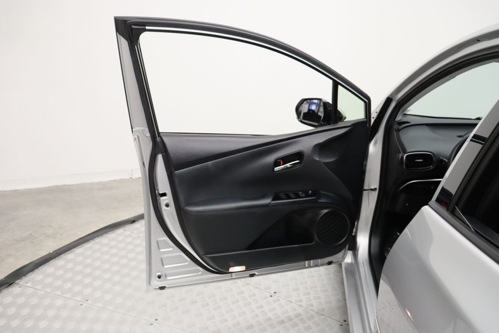 2019 Toyota Prius Prime Premium 14