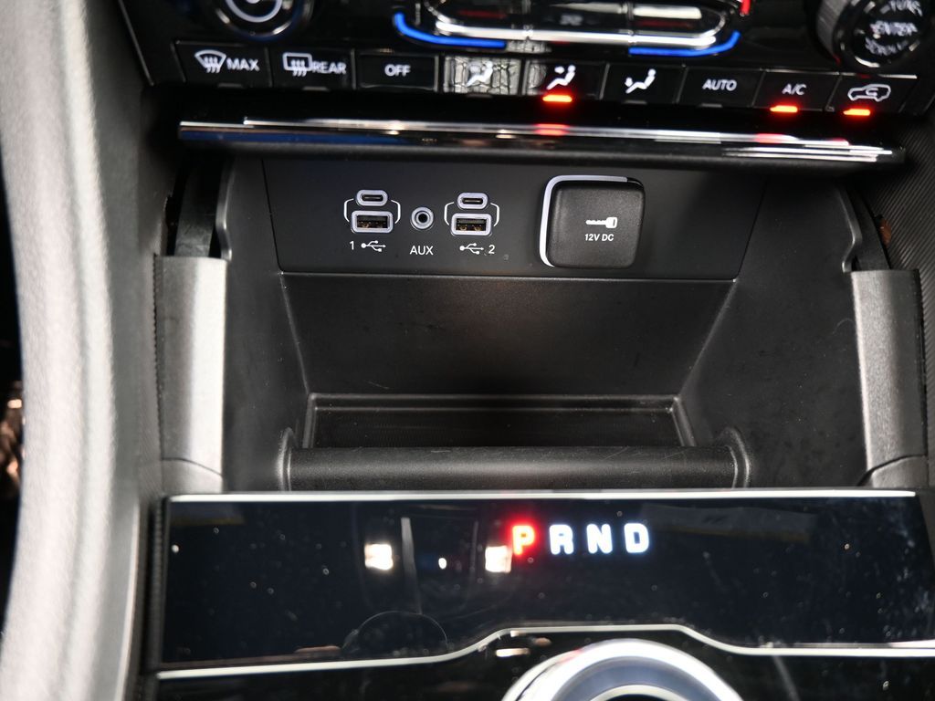 Used 2025 Diamond Black Crystal Pearlcoat Jeep Laredo image 26