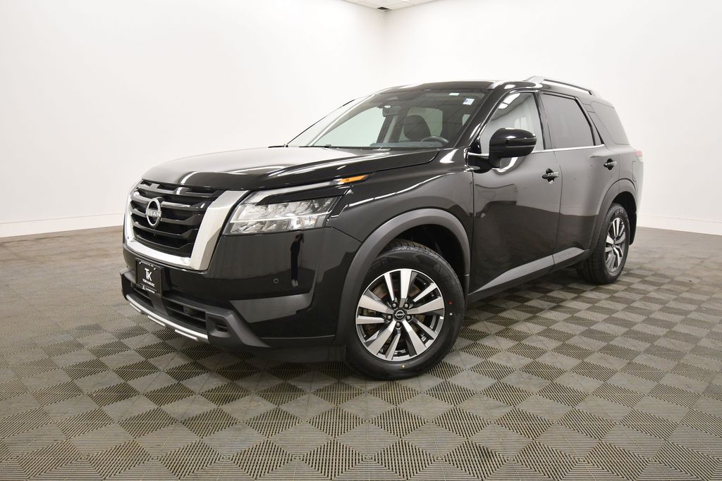 Used 2024 Nissan Pathfinder SUV