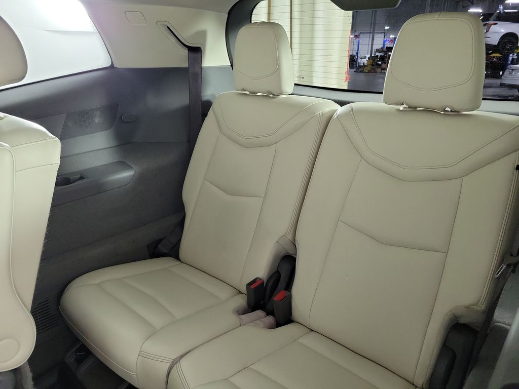2023 Cadillac XT6 Premium Luxury - 10