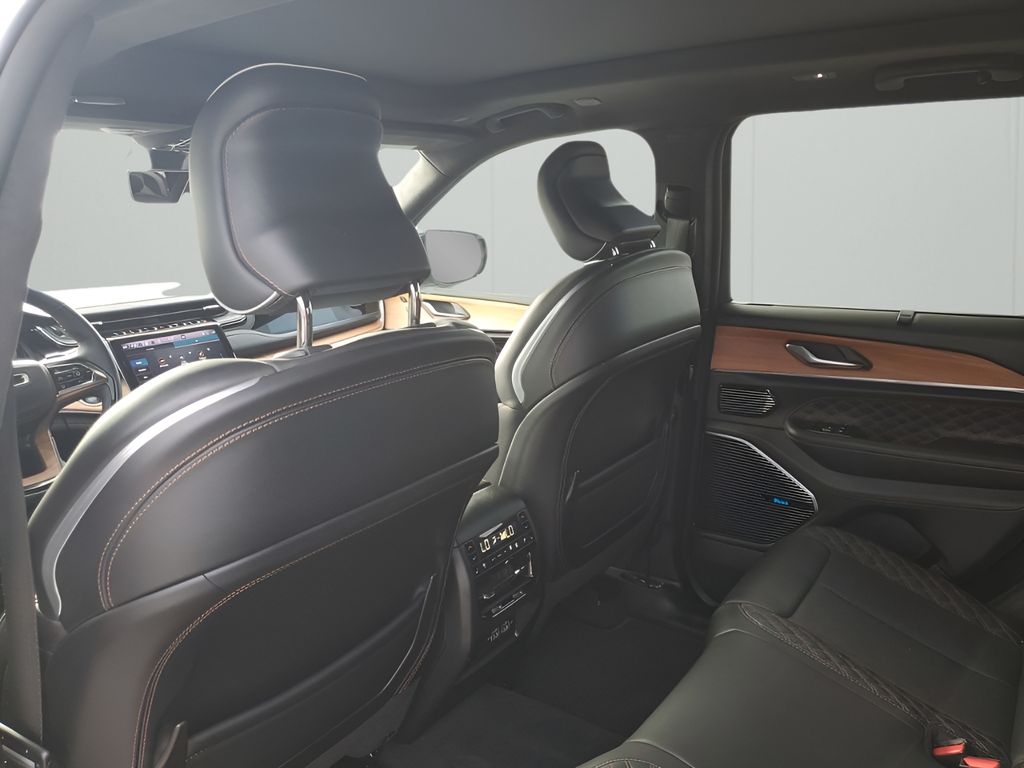 Used Car 2023 Jeep Grand Cherokee  Summit Reserve 4xe For Sale Under $50,000 In Austin, Texas