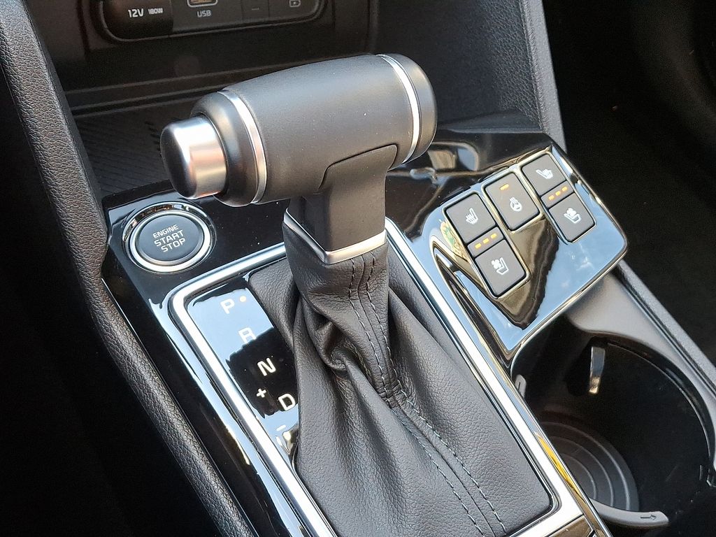 Thumbnail: 2023 Kia Sportage - 17