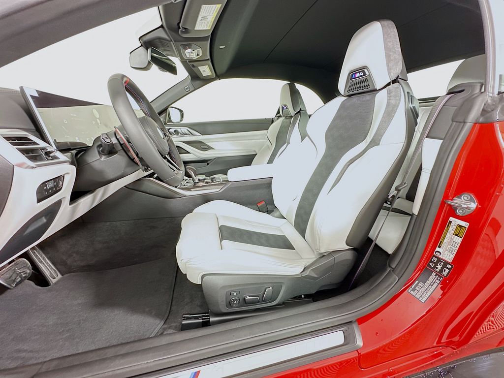 Thumbnail: 2026 BMW M4 - 16