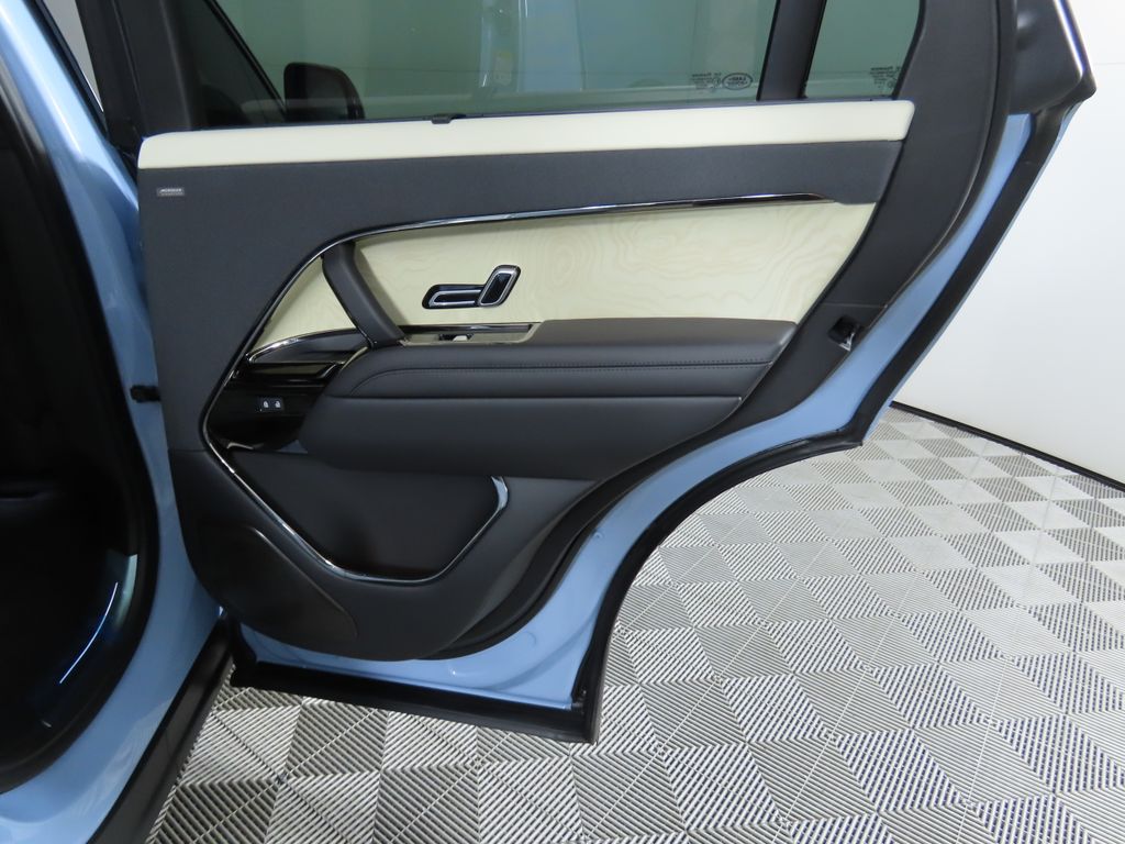 2025 Land Rover Range Rover Sport  28