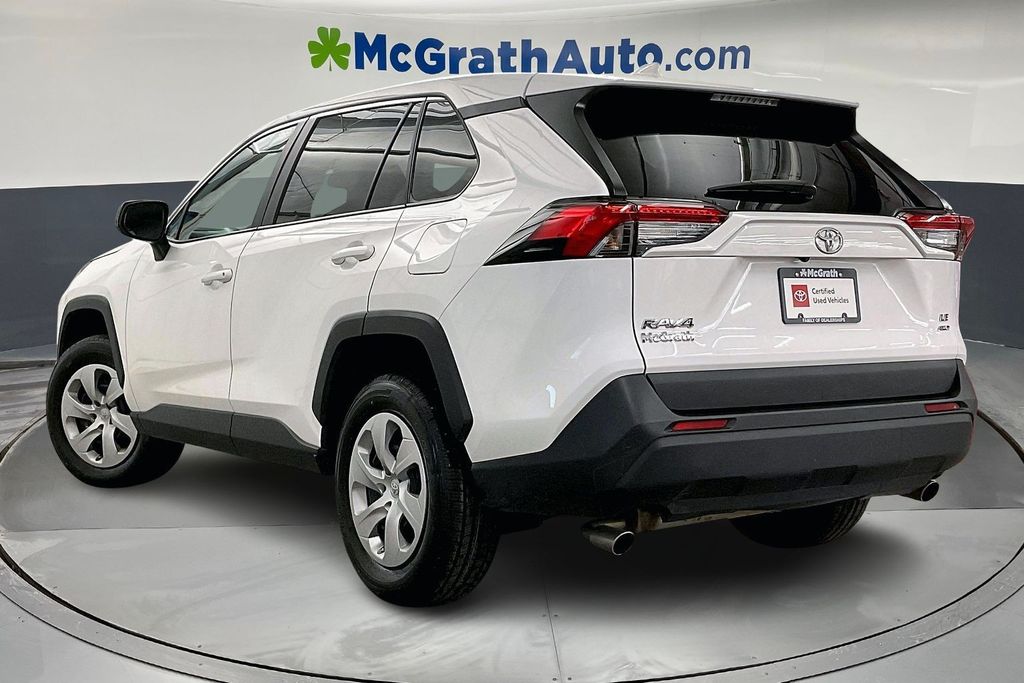 View vehicle photo 4